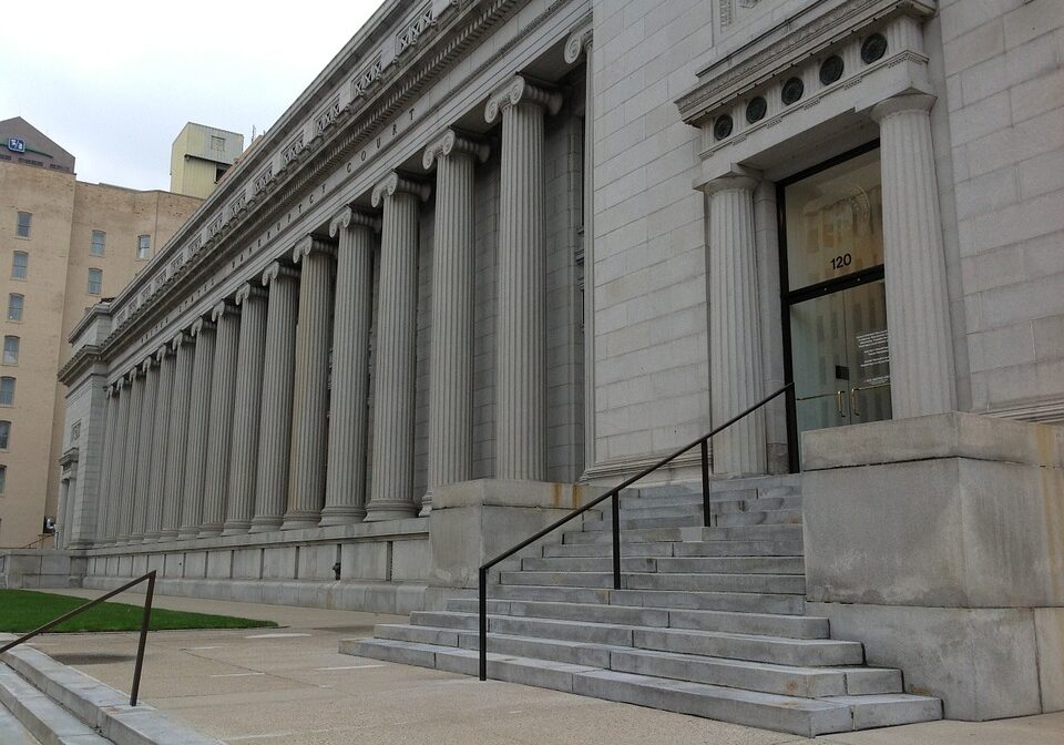 court-144090_960_720